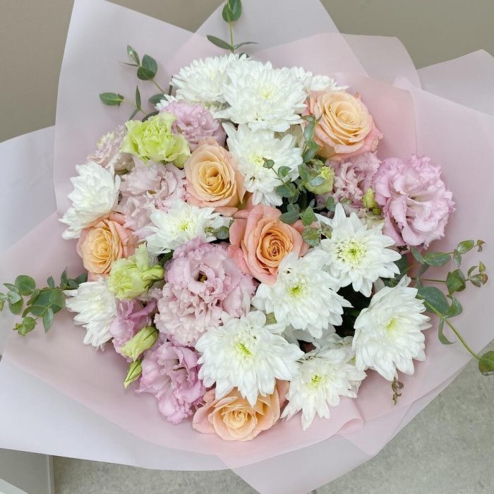 Букет из роз, хризантем, эустомы, фото 2